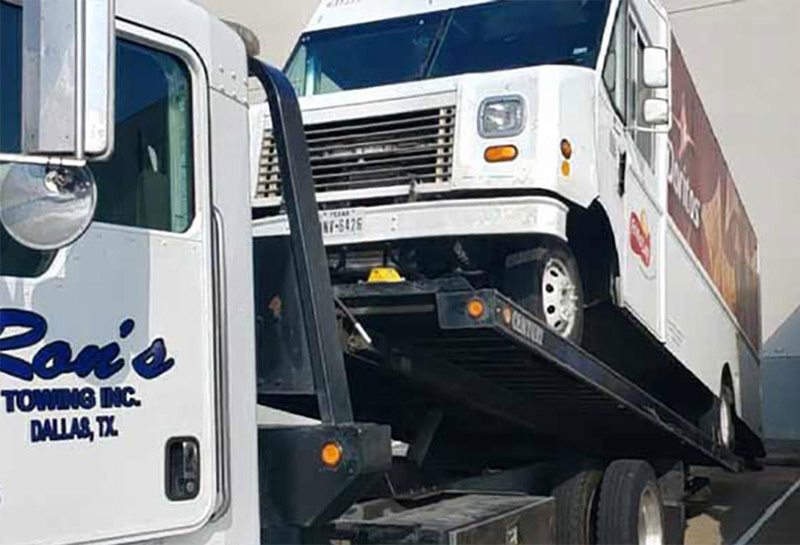 Truck-Pull-Start-Box-Truck-Towing Truck Pull Start